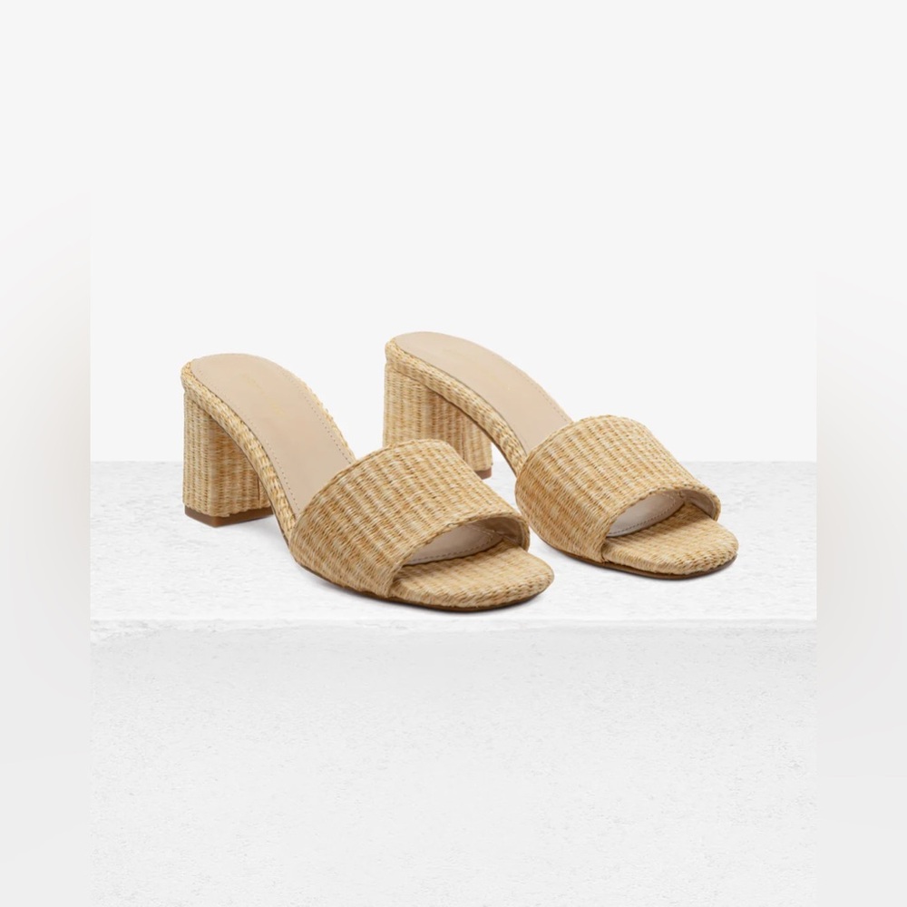 🆕 Andrea Gomez Claudia Natural Raffia Mule Size 37 US 7 Retail $300 *CURRENT*